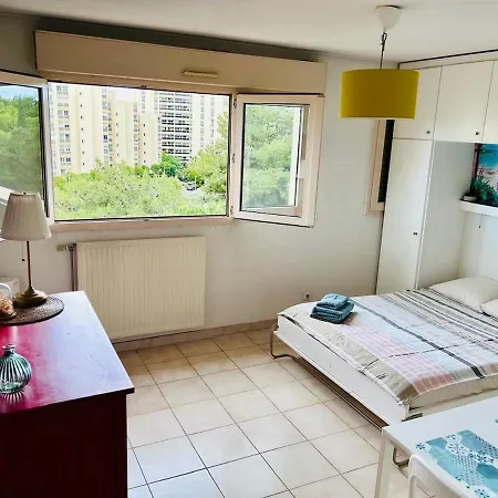 Bright Studio, Private Parking, Downtown Within Walking Distance * Montpellier