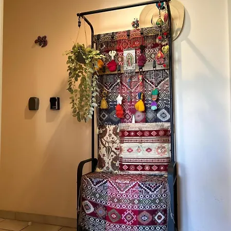 דירה Bright Studio, Private Parking, Downtown Within Walking Distance *